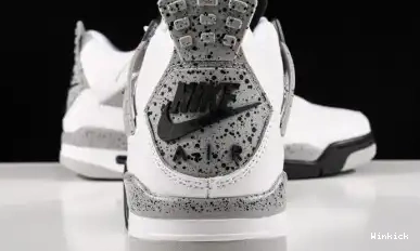 “WHITE 4 AIR OG JORDAN CEMENT” 840606-192 0701
